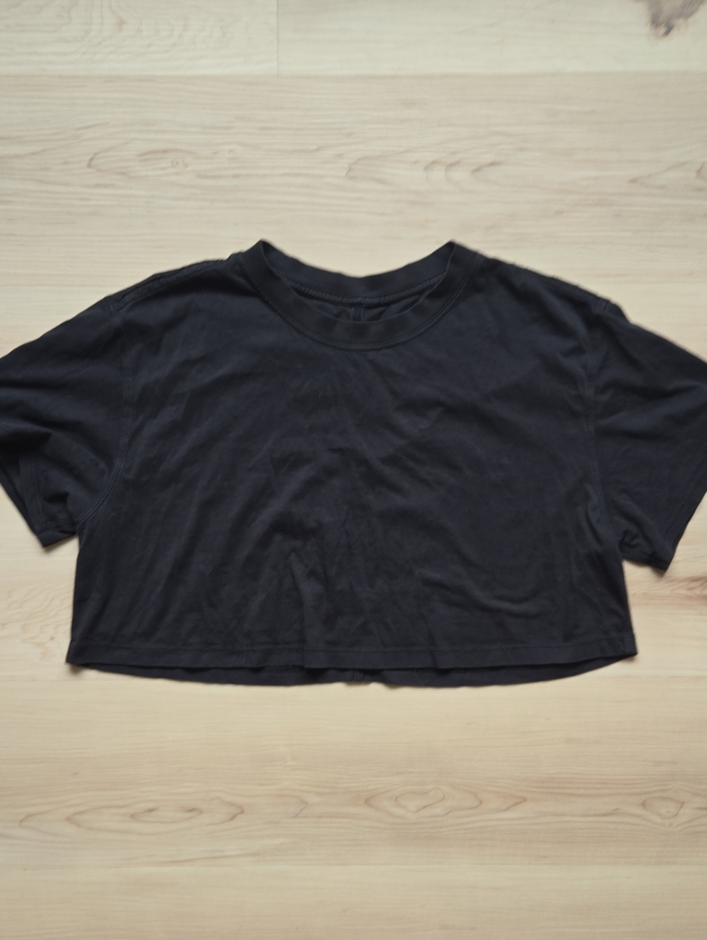 Lululemon Short Sleeve Crop T-Shirt, Black, Size Small/Medium